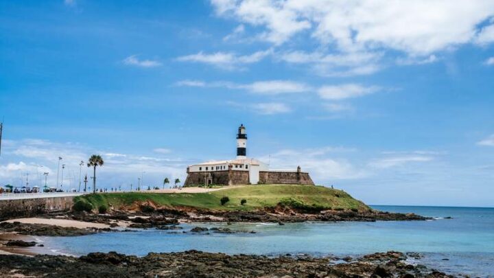 Bairros de Salvador com as melhores praias