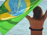 bandeira mulher viajar sozinha brasil